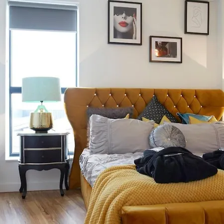 The Chad - Leeds Luxury & Contemporary Apartment